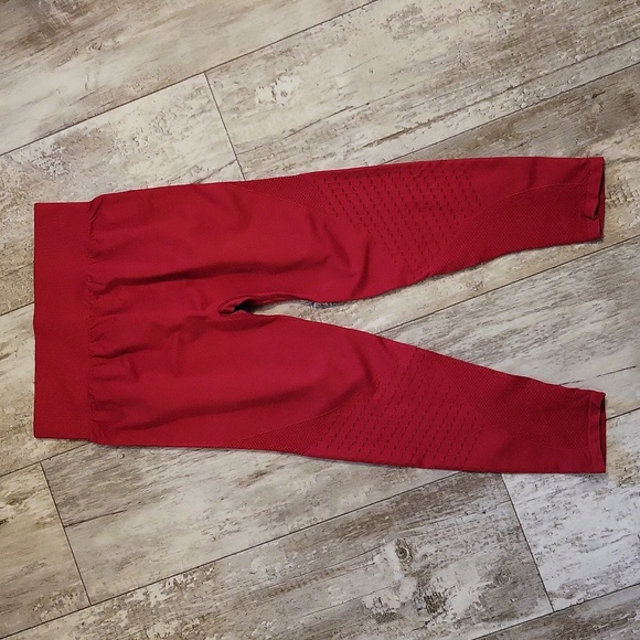 Fabletics Cropped Leggings Yoga Pants - Picture 7 of 11